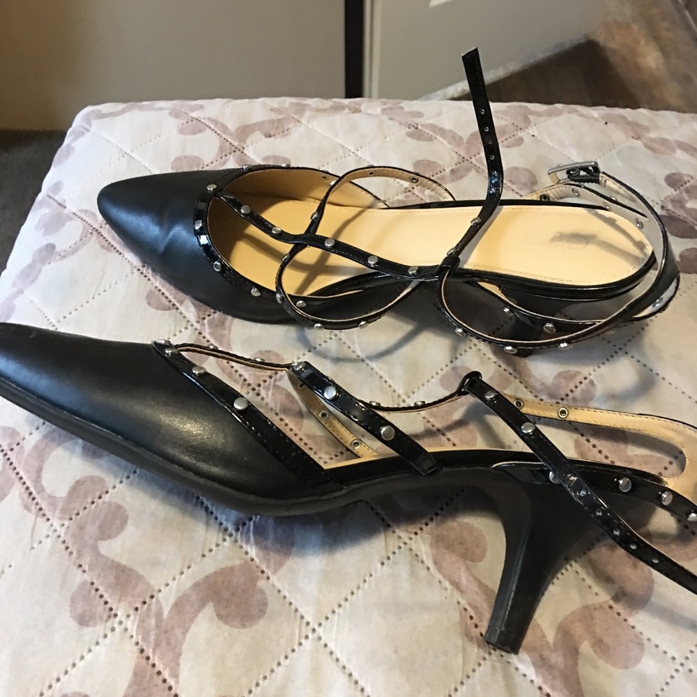 Shoes - Picture 3 of 3